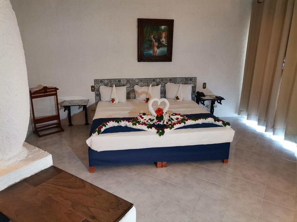 Gran Hotel Hacienda De La Noria Aguascalientes Exterior foto A bedroom at the hotel