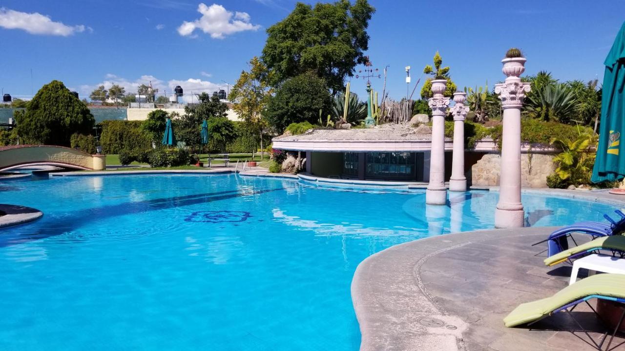 Gran Hotel Hacienda De La Noria Aguascalientes Exterior foto The swimming pool at the hotel
